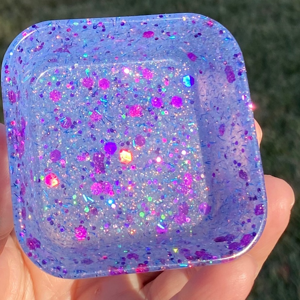 Cute resin trinket dish bluish and purpleish